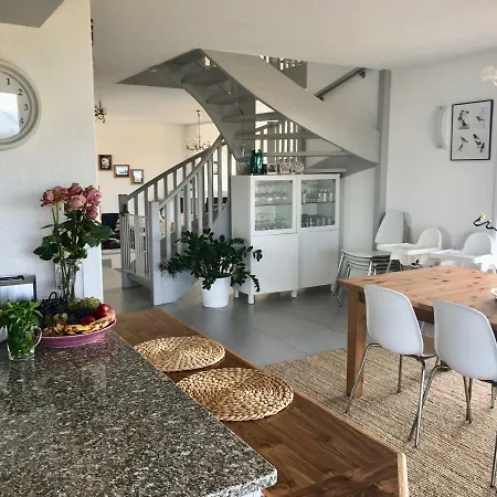 Domaine Des Chataigniers, Prive Вилла Etoy