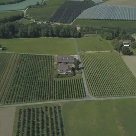 Domaine Des Chataigniers, Prive Etoy